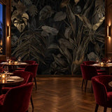 Black and Gold Tropical Leaves Wallpaper – Luxury Peel-and-Stick Bedroom Design